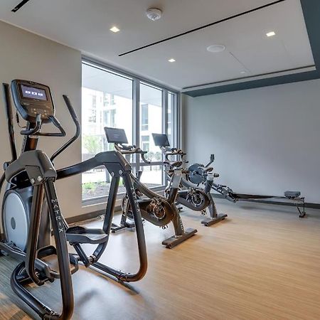 Gorgeous 1 Bedroom At Clarendon With Gym And Rooftop Арлингтън Екстериор снимка