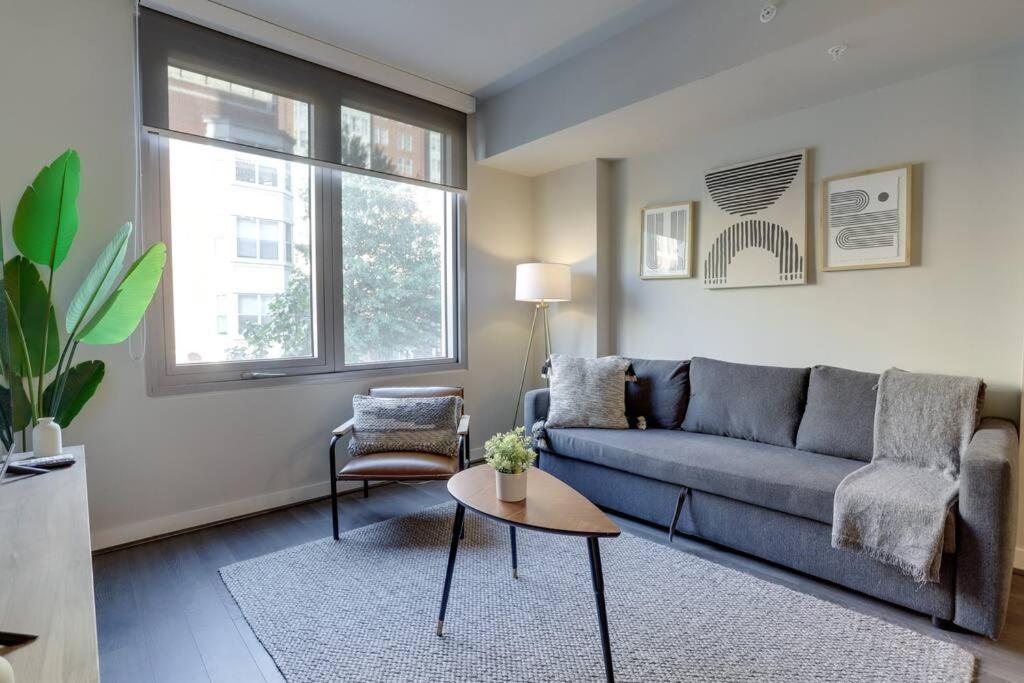 Gorgeous 1 Bedroom At Clarendon With Gym And Rooftop Арлингтън Екстериор снимка